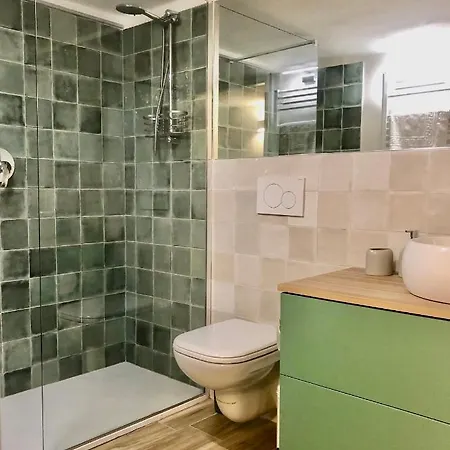 Апартаменты Via Scale Apartments, Como, Brienno
