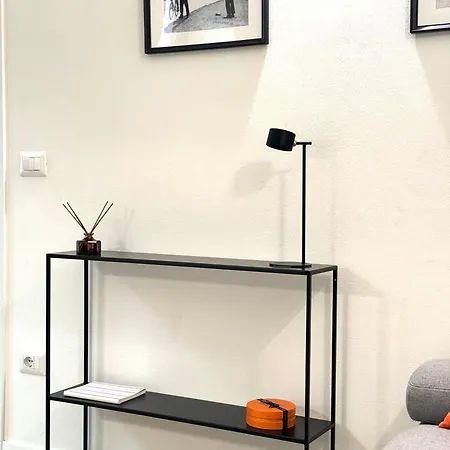 Via Scale Apartments, Como, Апартаменты